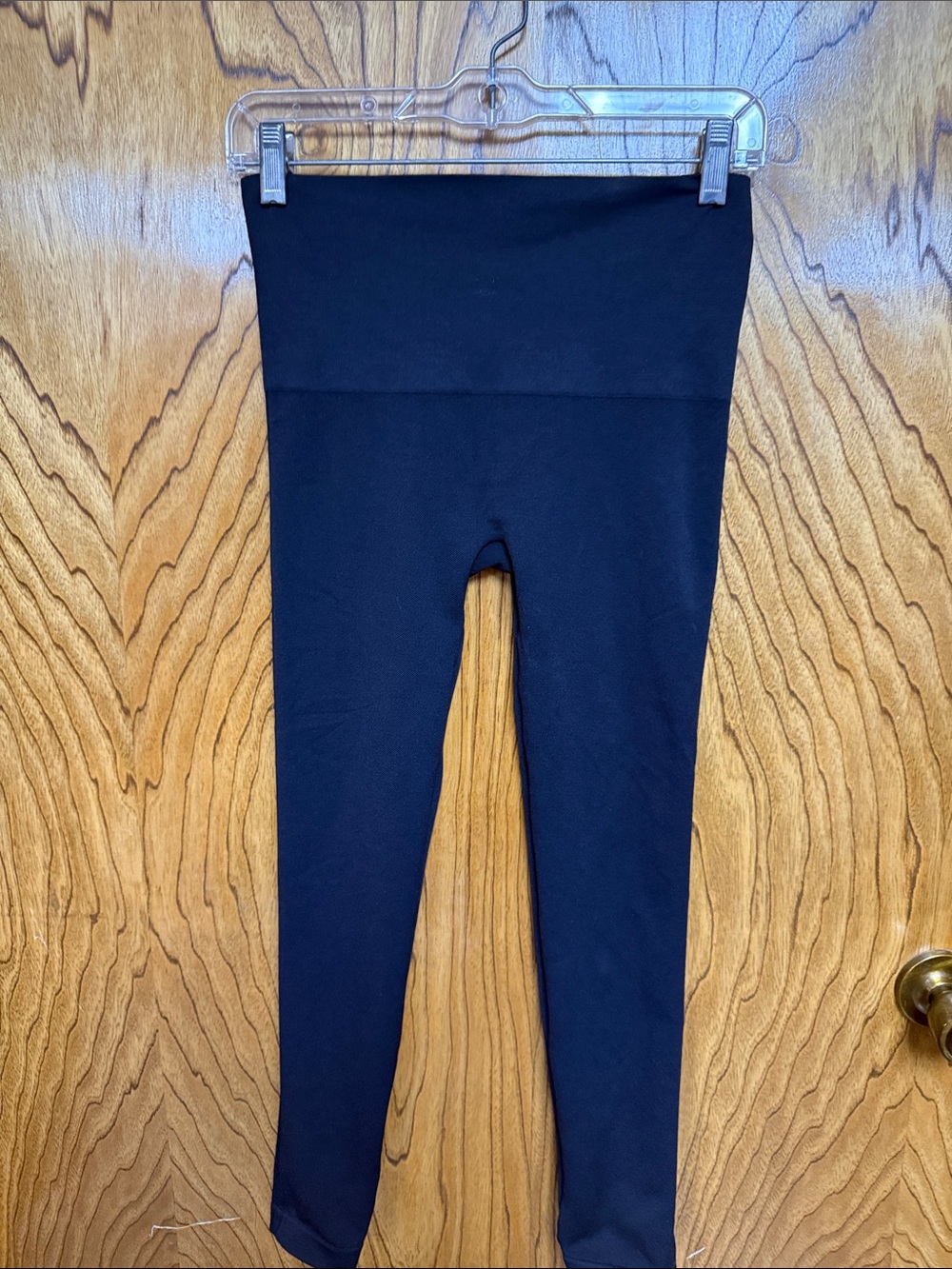 Spanx size large black leggings.